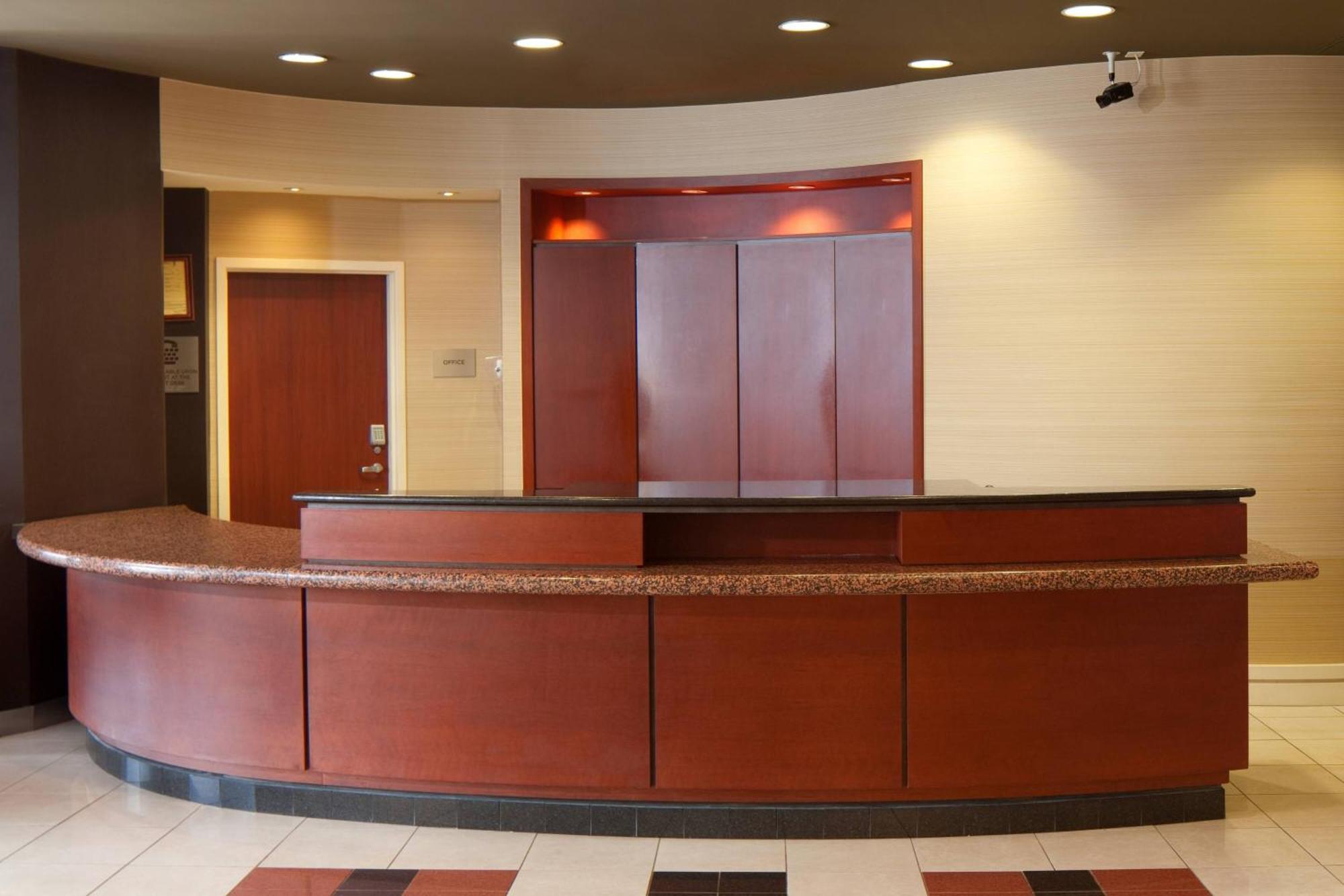 Courtyard By Marriott Lebanon Hotel Exterior foto
