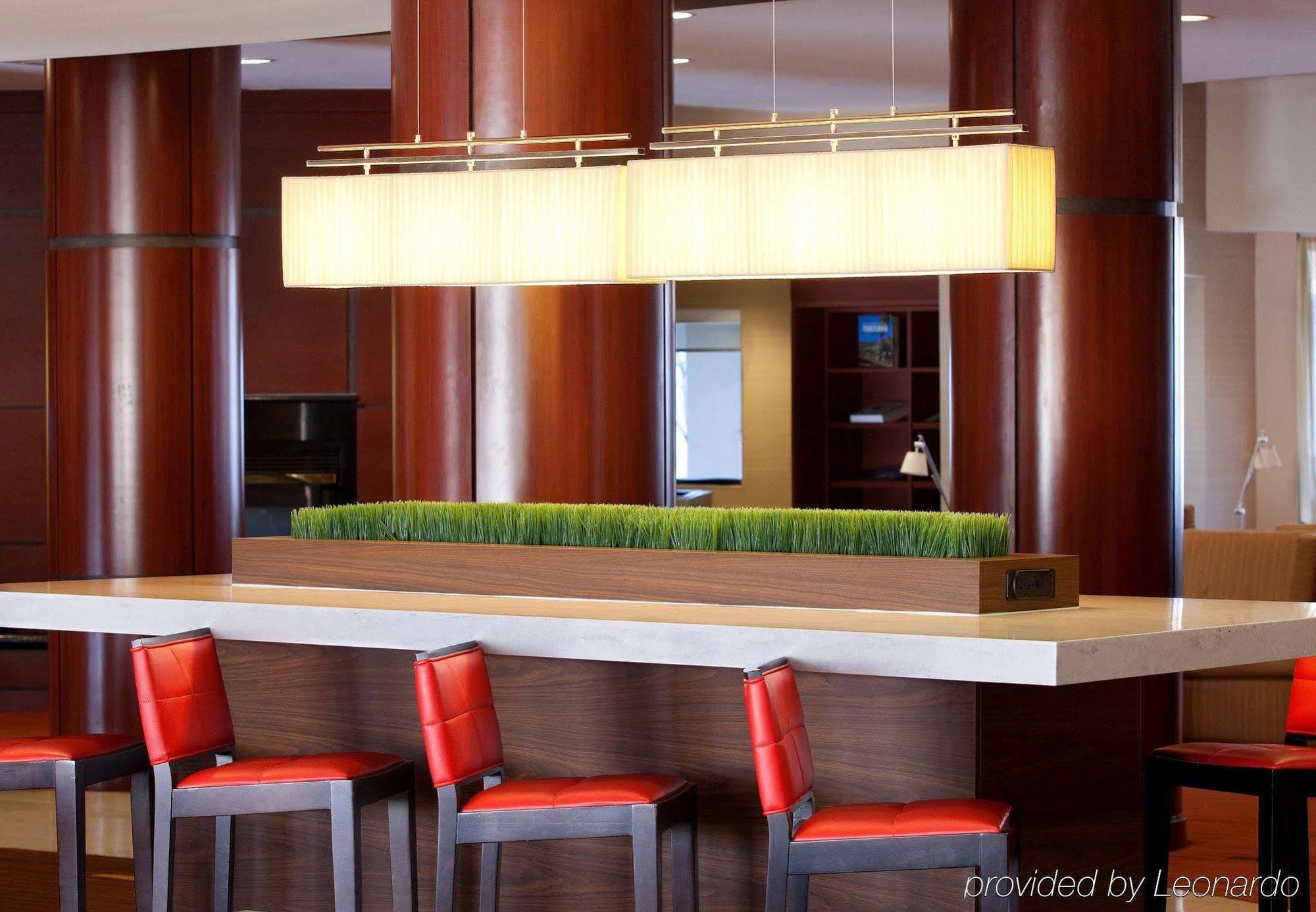 Courtyard By Marriott Lebanon Hotel Restaurant foto